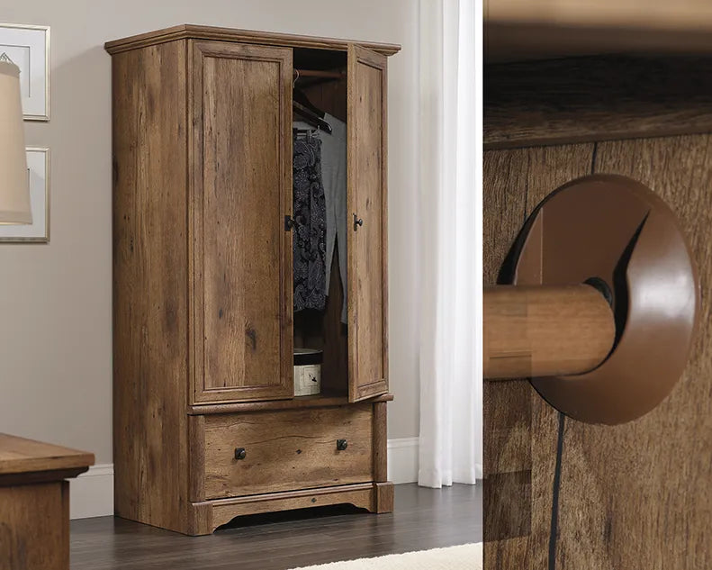 Armoire